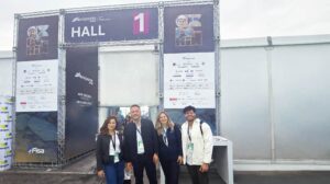 Equipo de INBOX Technology Chile presente en Expomin 2025